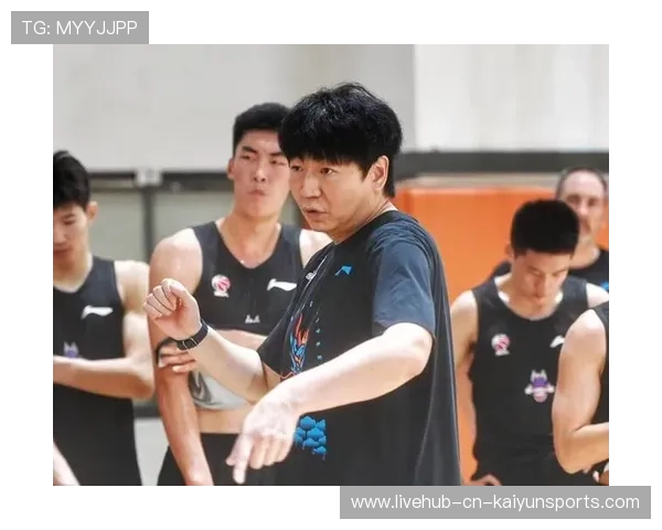 邱彪更衣室击掌庆祝，山东把关键回合打明白，邱彪比赛视频